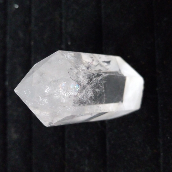 Gemstone healing Quartz wand - Picture 4 of 4